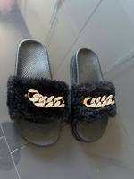 Fell Sandale Schwarz Latsche Gold Glitzer Gr 39 Schlappe Sommer Berlin - Rudow Vorschau