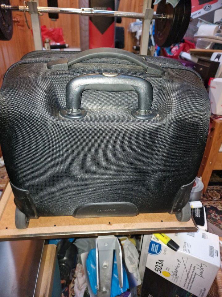 Reise Koffer Marken Samsonite 40x40 in Leichlingen