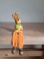 Osterfigur Hase mit Ei Osterdeko Osterhasenfigur Ostern Osterei b Bayern - Tiefenbach Kr Passau Vorschau