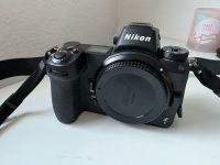 Nikon Z6 Body spiegellose Systemkamera Vollformat erst 1713 Ausl. Niedersachsen - Oldenburg Vorschau