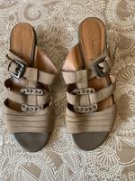 Damen Sandalen "Janet D" Obermaterial Echt Leder Ansatz Gr. 40/7 Nordrhein-Westfalen - Bad Laasphe Vorschau