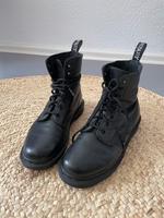 Dr. Martens Gr. 38, 1460 Pascal Virginia Mono Black Schwarz Leder Mitte - Wedding Vorschau