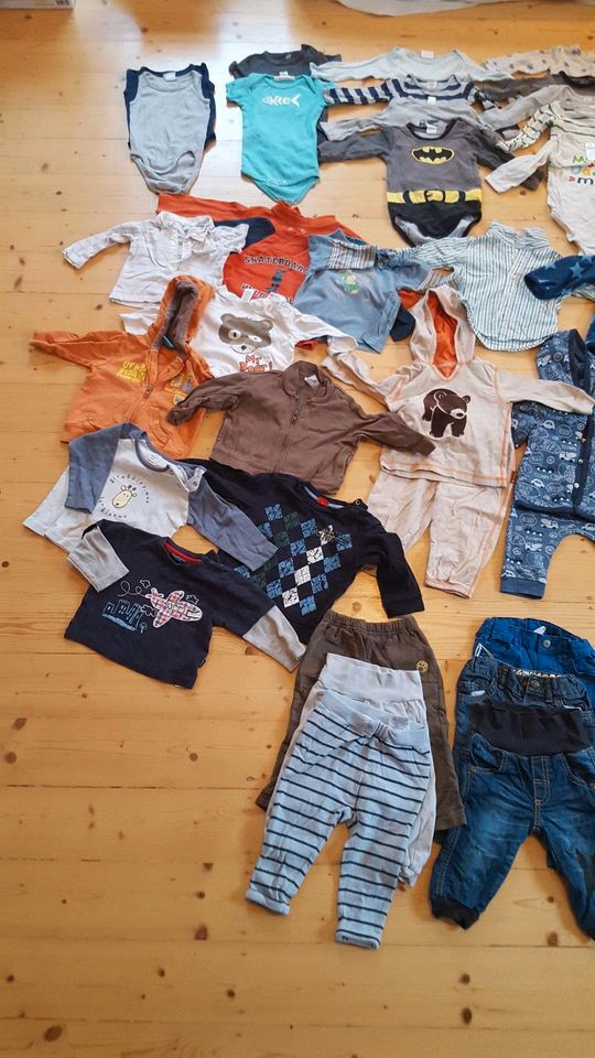 Jungen Gr. 68 Bodies Jacke Feetje Kanz Filmar Fixoni S.Oliver H&M in Löhnberg