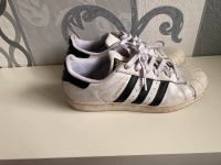 Adidas Superstar in weiß Größe 38 Niedersachsen - Nordenham Vorschau