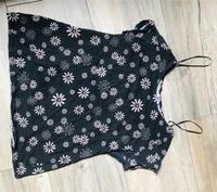 Damen Shirt, Größe M 40/42 mit Blumen Muster Niedersachsen - Cuxhaven Vorschau