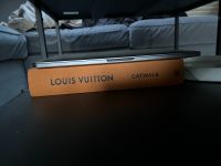 Louis Vuitton Tablebook Dekoration Deko Catwalk Baden-Württemberg - Eberstadt Vorschau