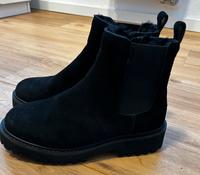 Si Barcelona gefütterte Chelsea Boots (Leder/Lammfell) schwarz 38 Essen - Altenessen Vorschau