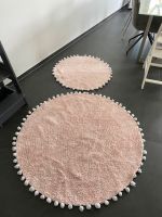 Teppich rosa / weiße Bommel Kinderzimmer rund 120cm und 80cm Köln - Longerich Vorschau