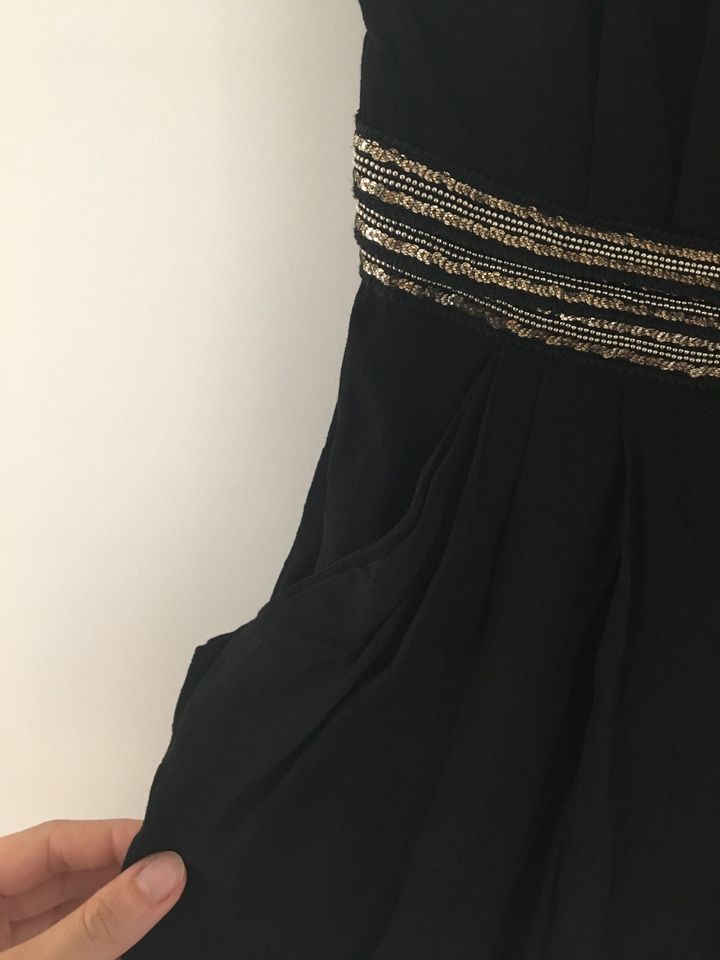 wie NEU Mango Sommerkleid - kurz - schwarz/Gold - Gr.S in Niederkassel