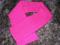 Selbstgestrickter Schal in Pink Nordrhein-Westfalen - Warendorf Vorschau