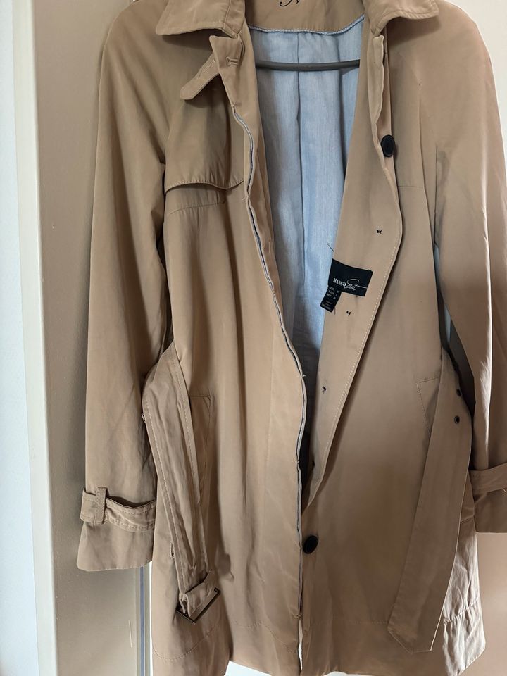 Mango Trenchcoat mit Gürtel beige Gr. M in Essen