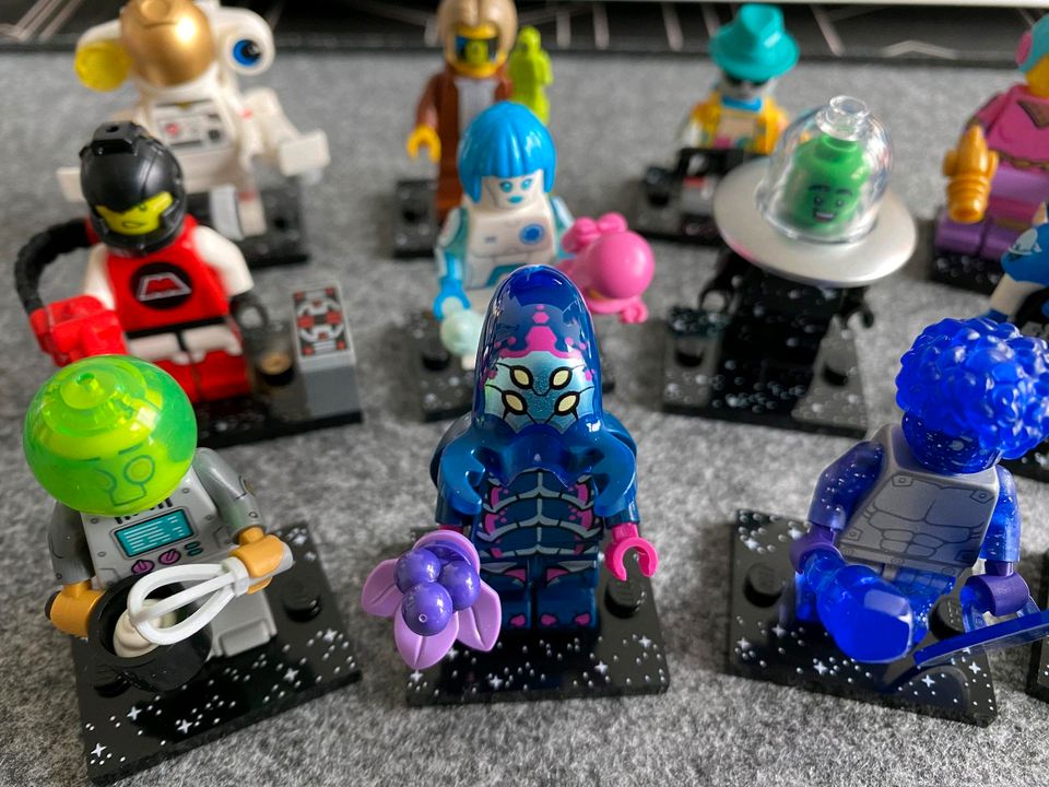 Lego 71046 12 Minifiguren Weltraum Space Geburtstagsgeschenk in Stuttgart