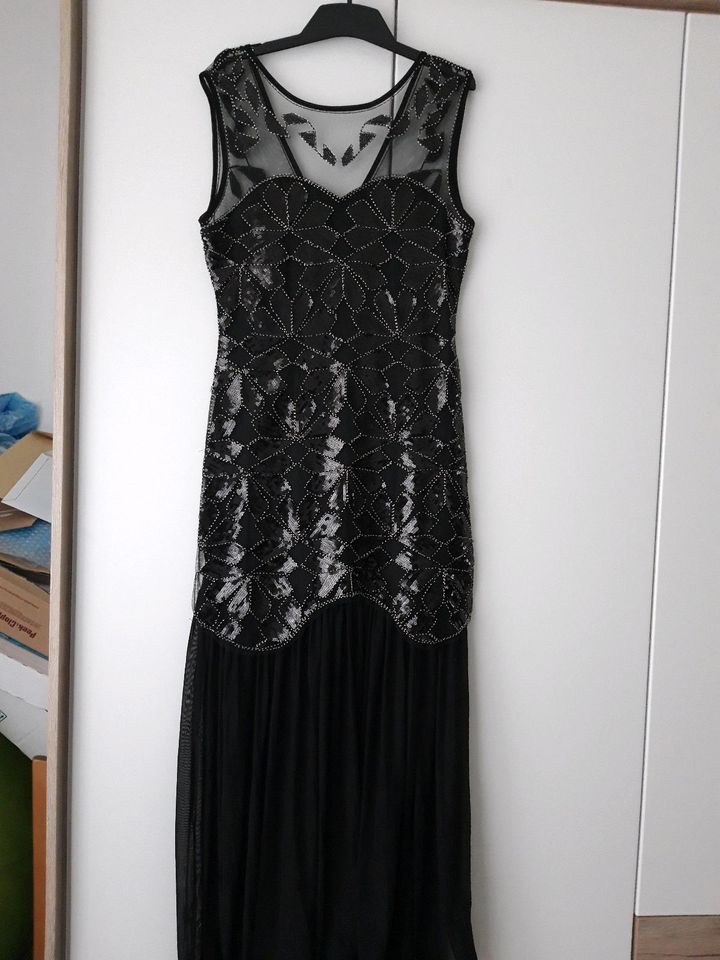 Kleid lang schwarz Gr. 42 in Bayern - Hof (Saale) | eBay Kleinanzeigen ist  jetzt Kleinanzeigen