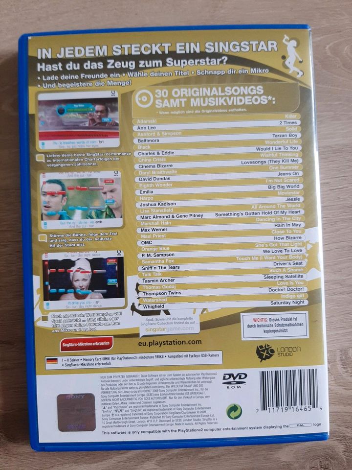 Playstation 2, PS2, mit 2 Singstar Mikrofonen, 18 Spiele in Adenbüttel