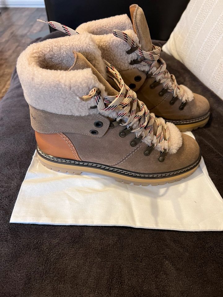 See by Chloe Boots, Schuhe Teddy shearling Gr. 39 neu in Marienmünster