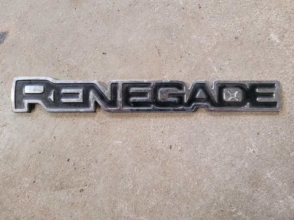 Jeep Renegade Zeichen Emblem in Apolda