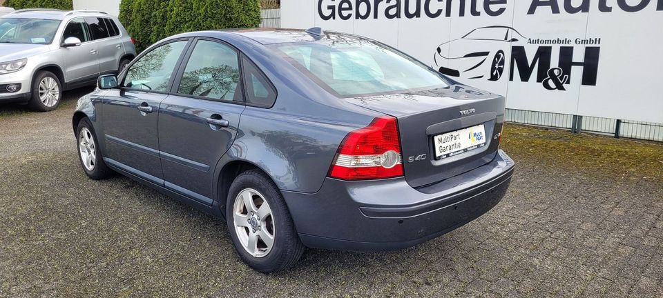 Volvo S40 Lim. 1.8 Kinetic Klimaautomatik PDC hinten in Beckum