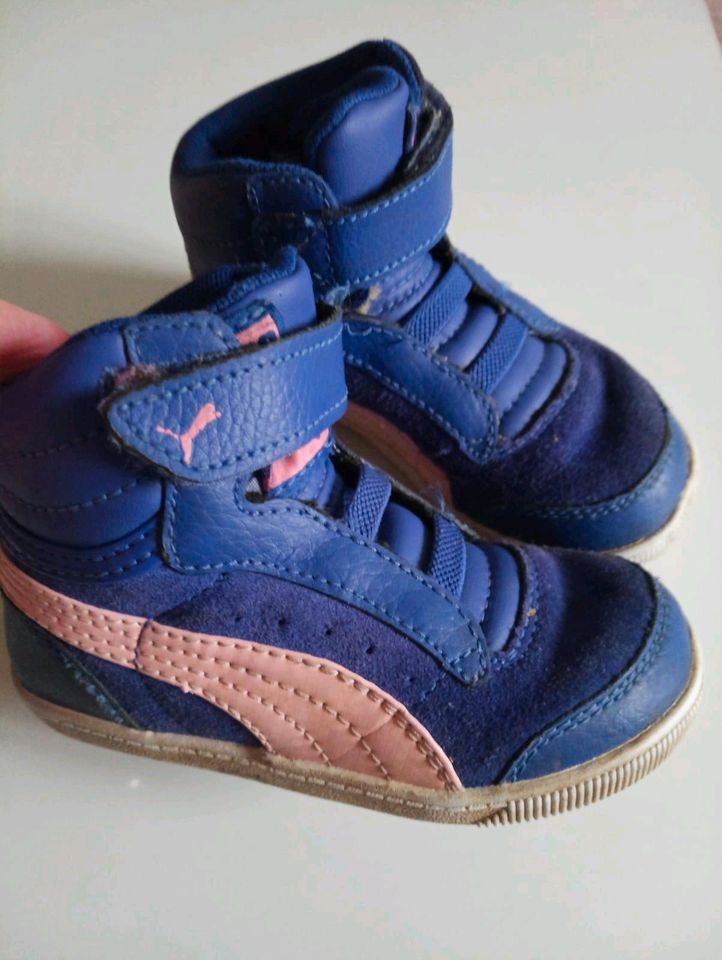 Puma sneaker gr. 22 blau rosa Klett Schuhe Mädchen in Burgstädt