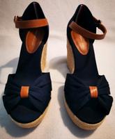 Tommy Hilfiger Wedge Mitnight Blau Gr.40 Neu&Ovp. Versand Gratis Baden-Württemberg - Gechingen Vorschau