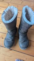 UGG Stiefel dunkelbraun, Größe 37 Dortmund - Benninghofen Vorschau