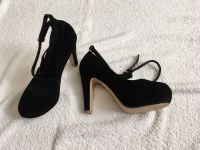 High Heels in Schwarz in 39 Frau Schuhe Plateau Top Hessen - Kassel Vorschau