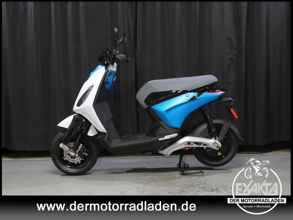 Piaggio Piaggio ONE 1+ E5 LR / LONG RANGE / ARTIC BLUE in Nienburg-Neugattersleben