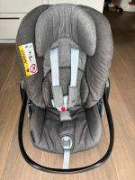 Cybex Babyschale Cloud Q Plus inkl. Basisstation Base Q-Fix Niedersachsen - Isernhagen Vorschau