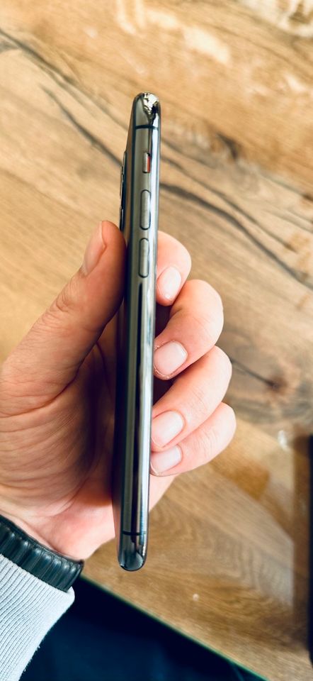 iPhone 11 Pro 256GB Space grey OVP in Hannover