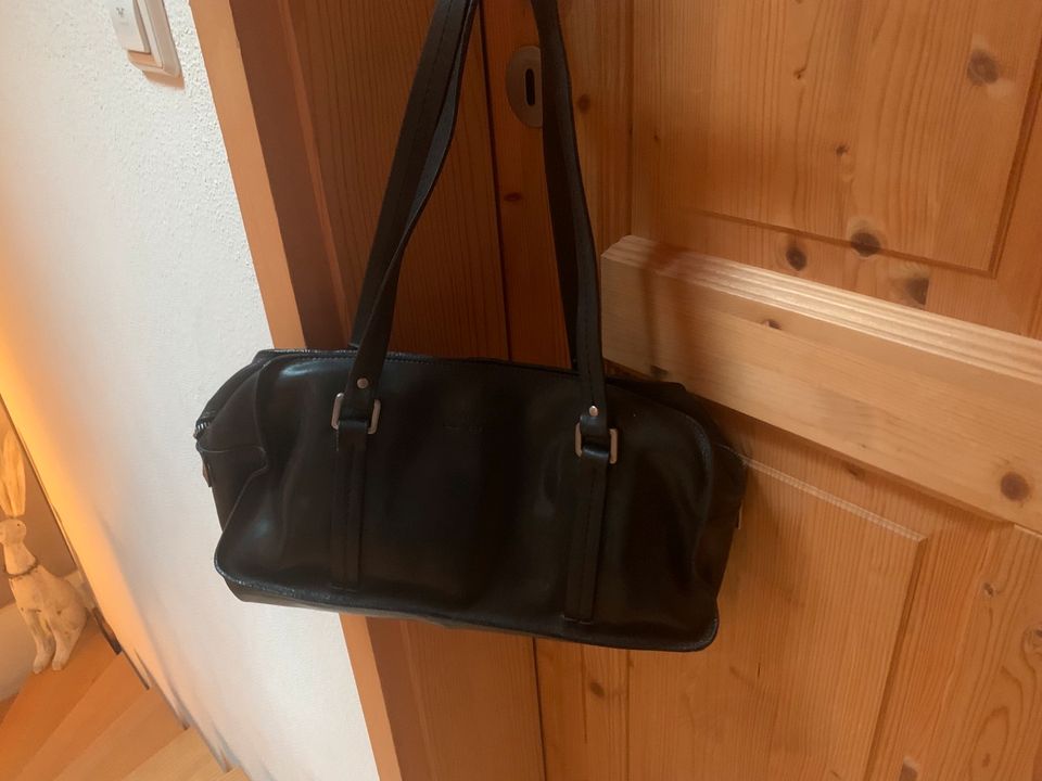 Strenesse Tasche Schultertasche Handtasche Schwarz in Kr. München -  Neubiberg | eBay Kleinanzeigen ist jetzt Kleinanzeigen