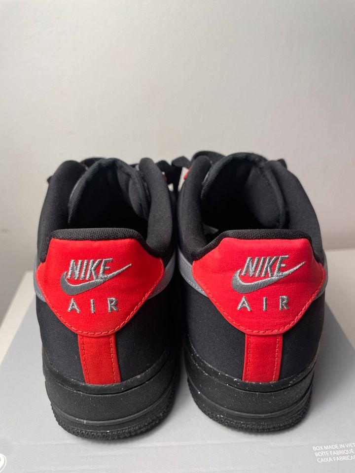 Nike Air Force 1 Sneaker Gr. 40 NEU schwarz rot in Aachen