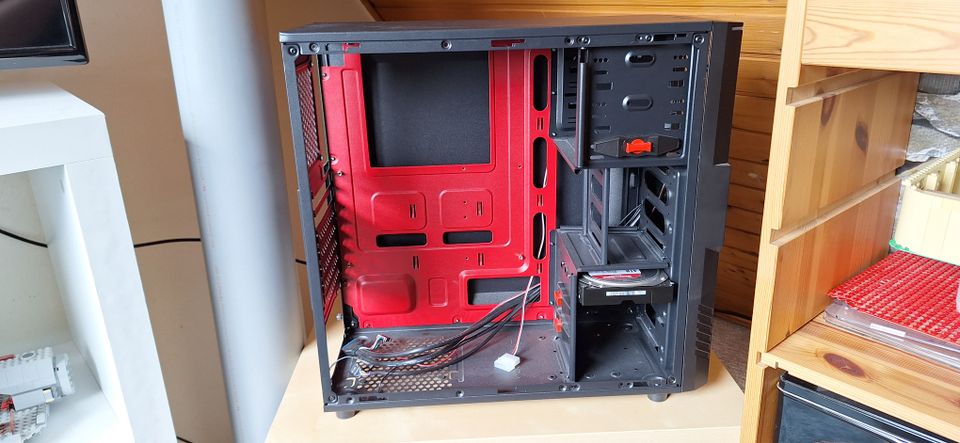 SHARKOON T3-W ATX Mid Tower Case in Hannover