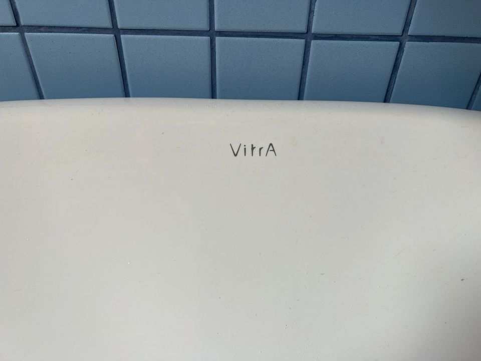 Waschbecken „Vitra“ in Eisenberg 