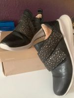 Neue Think! Leder Sneaker schwarz Silber Gr.38 Nordrhein-Westfalen - Frechen Vorschau