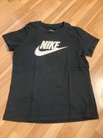 Nike Shirt Gr. M Schwarz Rheinland-Pfalz - Landau in der Pfalz Vorschau