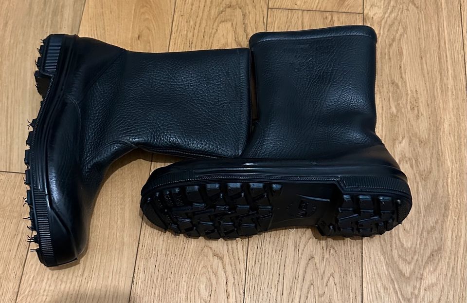 UVEX Sicherheitsstiefel  NEU Leder  gefüttert stiefel 38 in Berlin