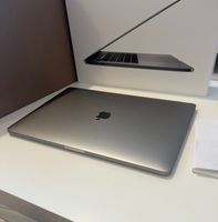 MacBook Pro 15,4 Zoll  512 GB 2,9 GHz Intel i7 16GB SDRAM Düsseldorf - Derendorf Vorschau