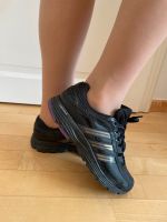 Adidas Frauenschuhe Sportschuhe 40 Berlin - Lichtenberg Vorschau