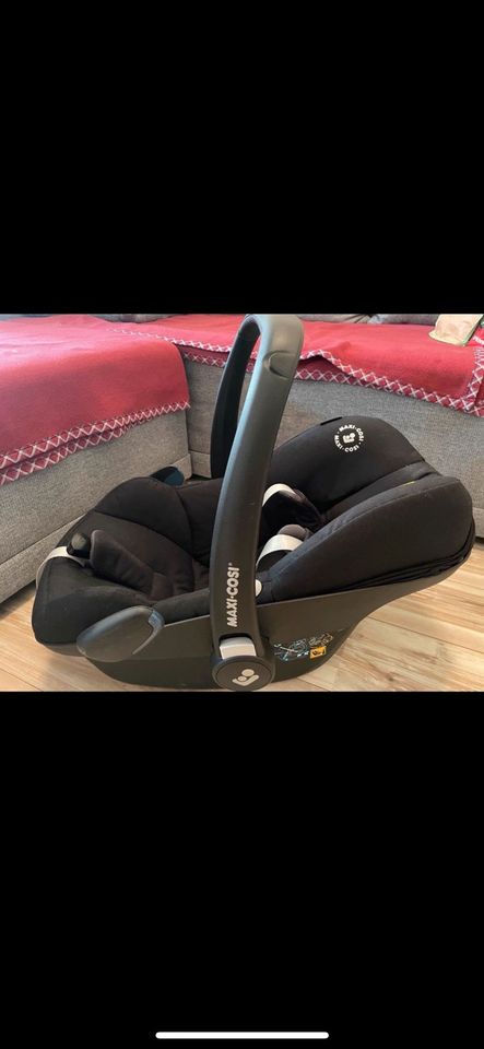 Maxi Cosi Babyschale Pebble Pro i Neugeborene Einsatz in Berlin