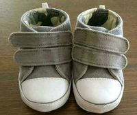 Babyschuhe, Krabbelschuhe, Sneaker, NEU, Größe 17/18 Nordrhein-Westfalen - Bad Sassendorf Vorschau