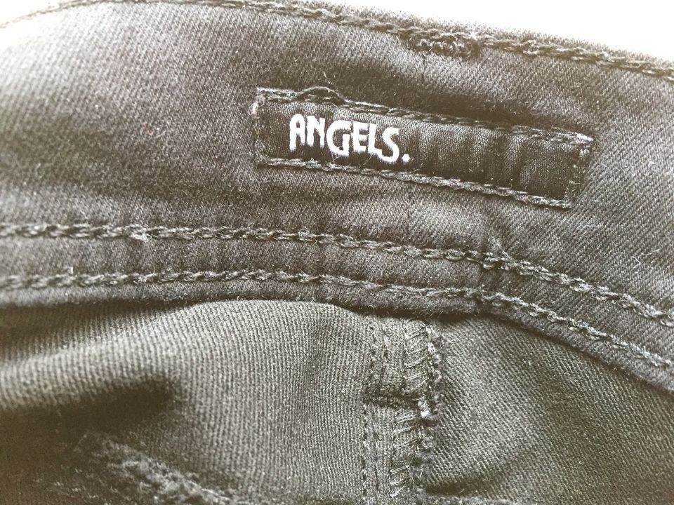 Neue " ANGELS " - Damen-Jeans, Größe 38 tiefschwarz in Murr Württemberg