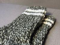 Gestrickte Wollsocken Grau/Weiß gemustert Nordvorpommern - Landkreis - Barth Vorschau