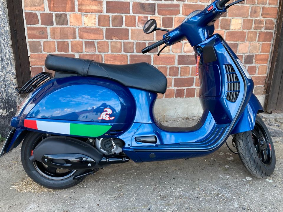 Vespa GTS 200 in Gehrden