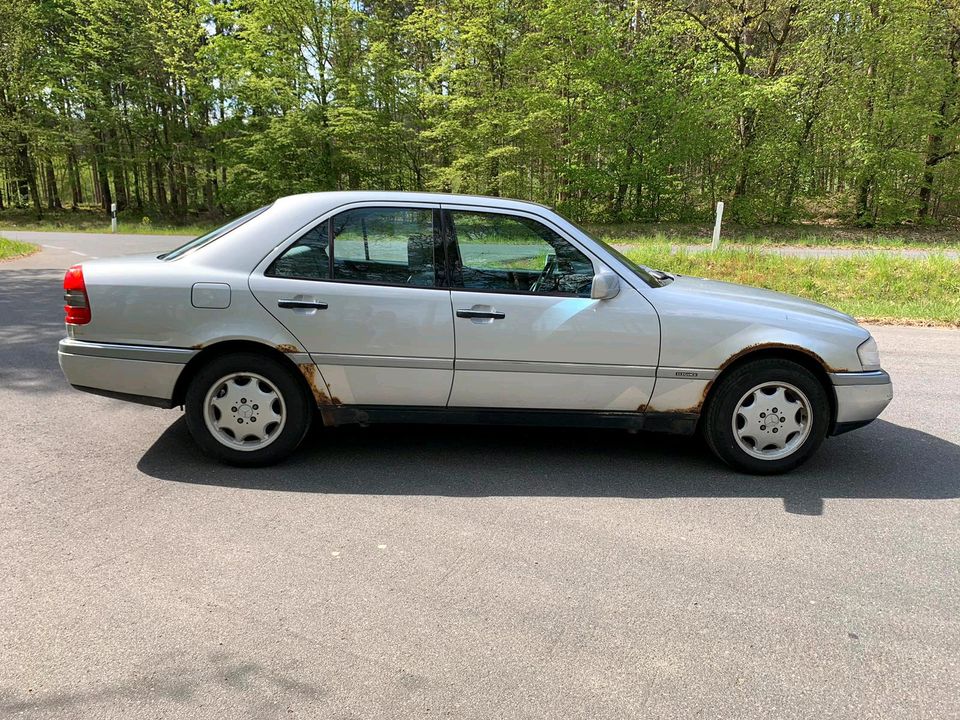 Mercedes C200 in Weiden (Oberpfalz)