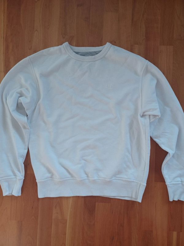 Champion Sweater Sweatshirt Gr. M uni weiß TOP in Dreieich