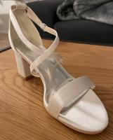 Sandalen mit Blockabsatz in Ivory Bayern - Freyung Vorschau