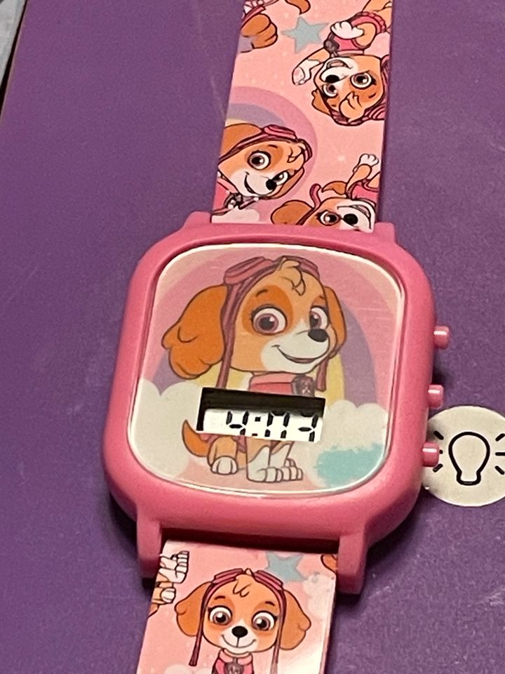 Kinder Armband-Uhren Mädchen Elsa Paw Patrol in Winterborn