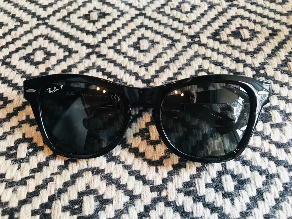 Ray Ban Sonnenbrille Polar Black polarisiert NEU! in Köln