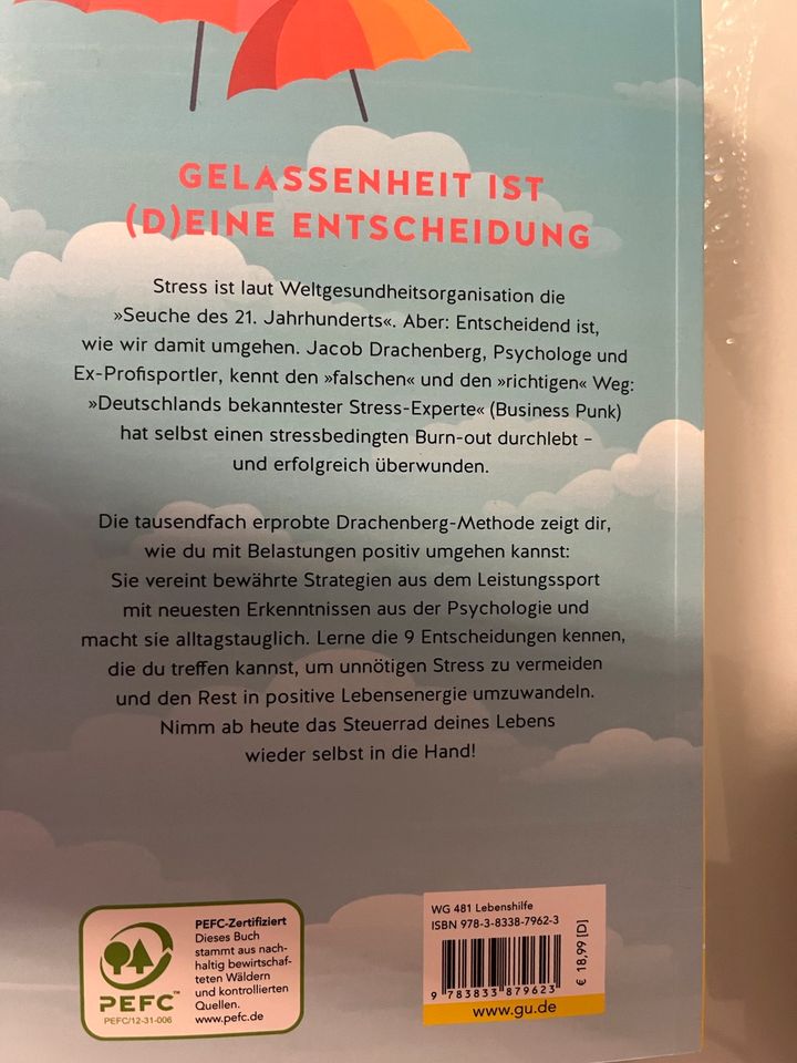 Bücher 2 Stück in Hamburg