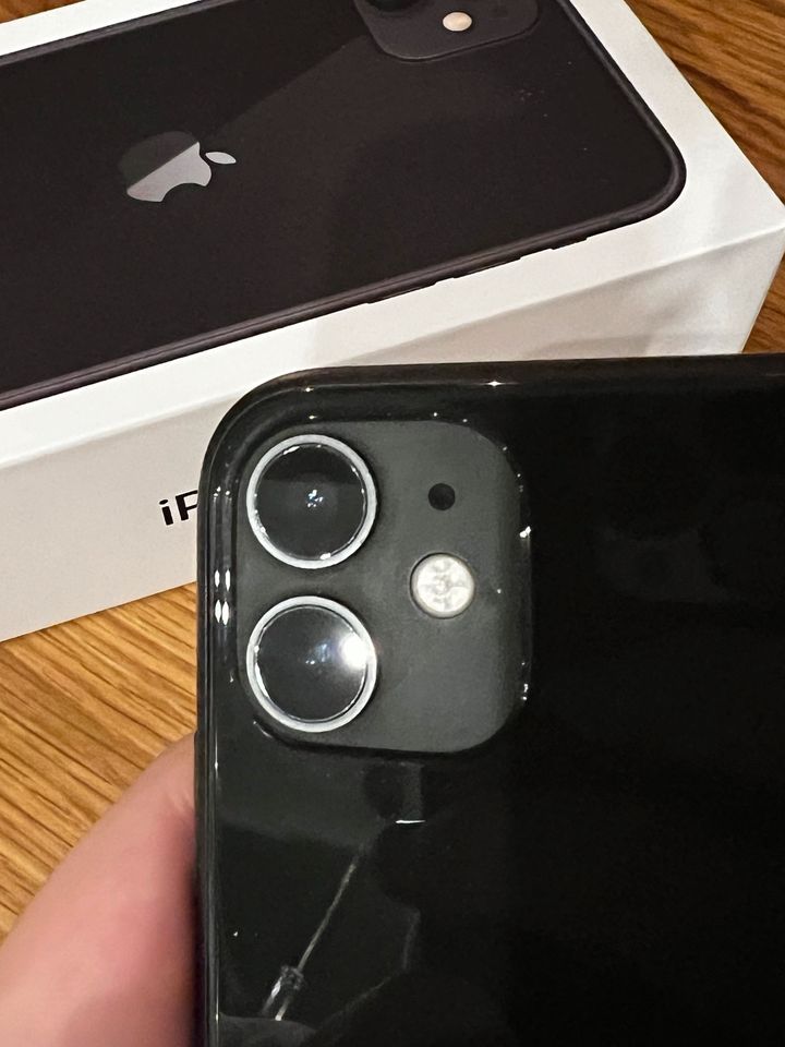 iPhone 11 black schwarz 128gb Apple  Tausch auch gegen 12/13/14.. in Püttlingen