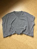 Esprit Poncho Pullunder Jacke grau Größe M/38 wie Neu Hessen - Baunatal Vorschau